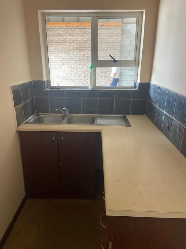 To Let commercial Property for Rent in Greenbushes Eastern Cape